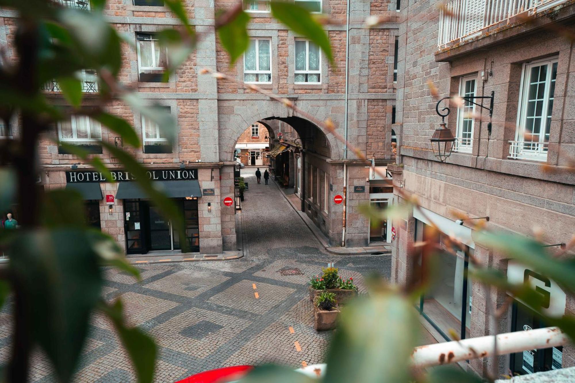 Hotel Le Croiseur Ginette - Entierement Renove 圣马洛 外观 照片